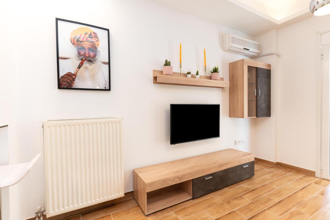 Modern Apartment, Short Walk To Acropolis Sites Athens Exterior photo