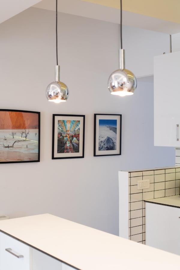 Modern Apartment, Short Walk To Acropolis Sites Athens Exterior photo