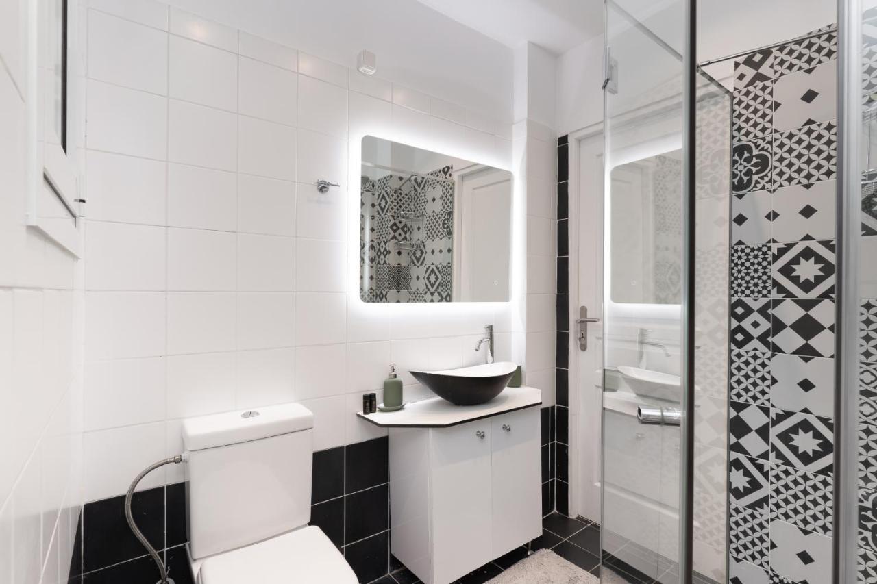 Modern Apartment, Short Walk To Acropolis Sites Athens Exterior photo