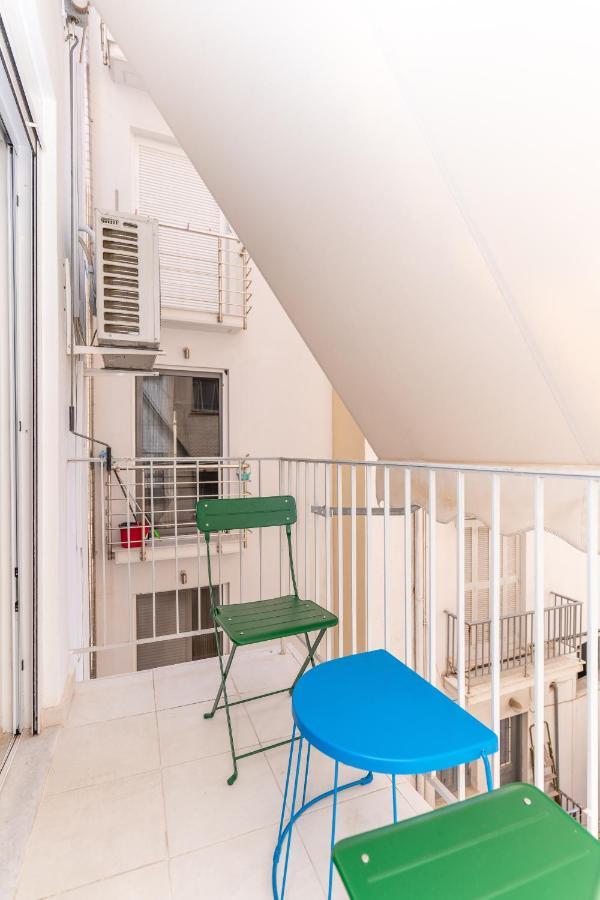 Modern Apartment, Short Walk To Acropolis Sites Athens Exterior photo