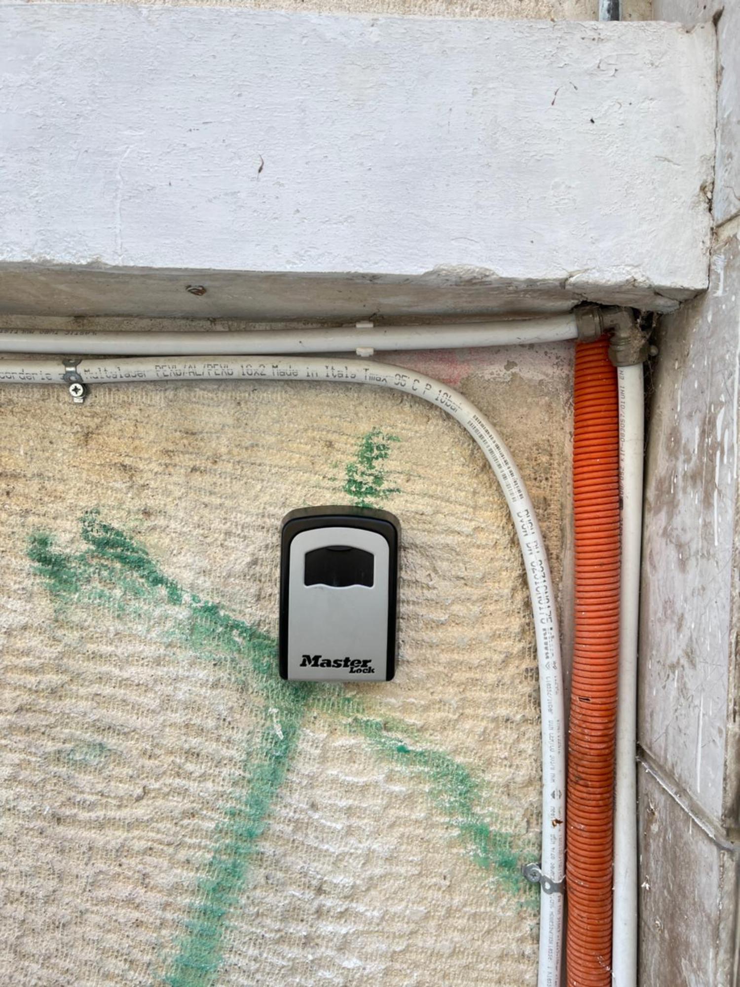 Modern Apartment, Short Walk To Acropolis Sites Athens Exterior photo